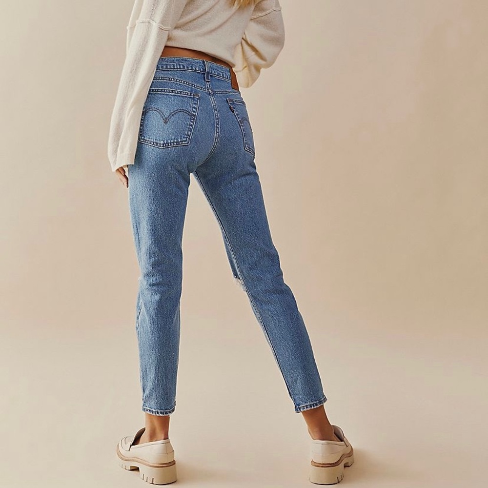 Levi’s Wedgie Icon High Rise Jeans